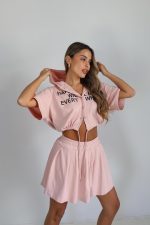 חליפת חצאית קפוצ׳ון