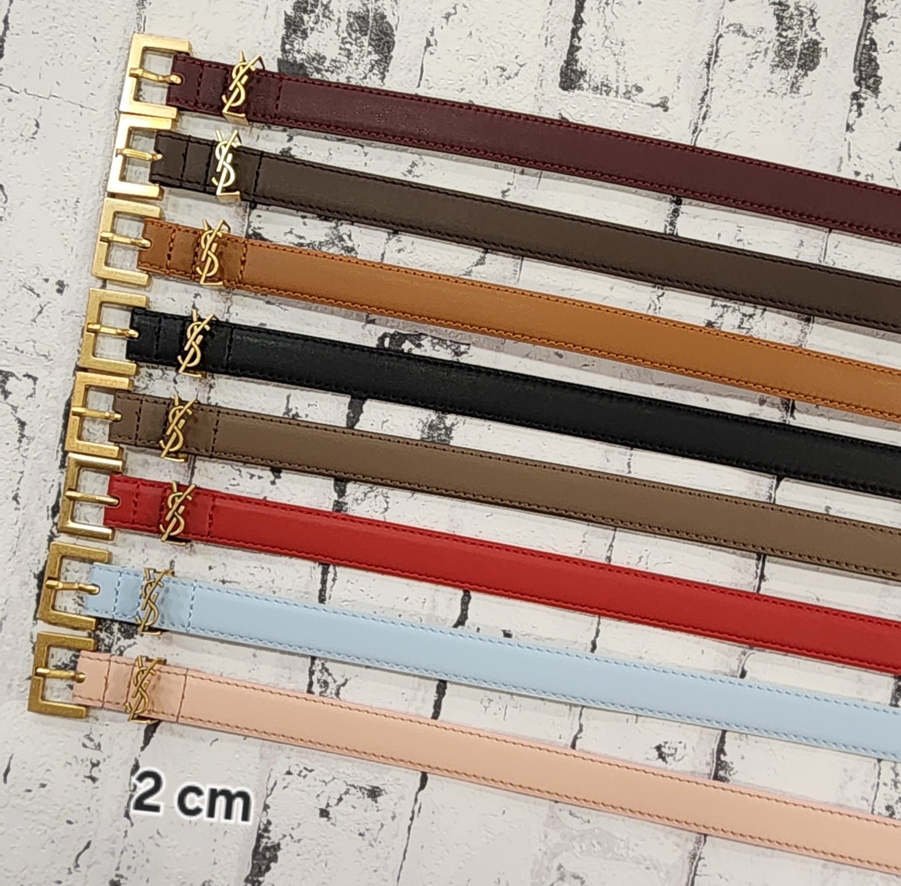 79dfa651-1cf1-4802-b354-cc0f12c7becb חגורה ysl מט אבזם זהב – תמונה 1