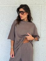 ⁦חליפת פשתן אוברסייז⁩ – תמונה ⁦2⁩