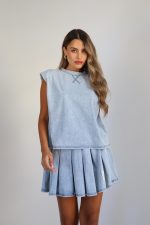 ⁦חליפת חצאית דמוי ג׳ינס⁩ – תמונה ⁦2⁩