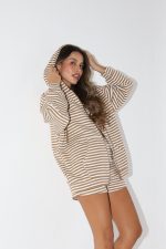 ⁦חליפת קפוצ׳ון פסים שורט⁩ – תמונה ⁦10⁩