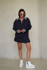 ⁦חליפת חצאית צווארון ג׳ינס⁩ – תמונה ⁦4⁩