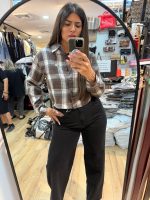 ⁦מכופתרת משבצות פולו⁩ – תמונה ⁦3⁩