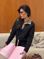 ⁦חליפת שורט צווארון⁩ – תמונה ⁦2⁩