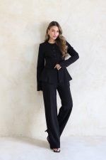 ⁦חליפה מחויטת כפתורים⁩ – תמונה ⁦7⁩