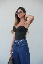 ⁦בגד גוף וי⁩ – תמונה ⁦4⁩